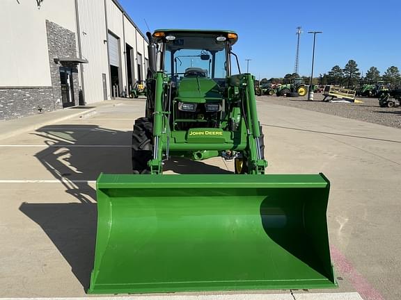 Image of John Deere 5075E equipment image 1