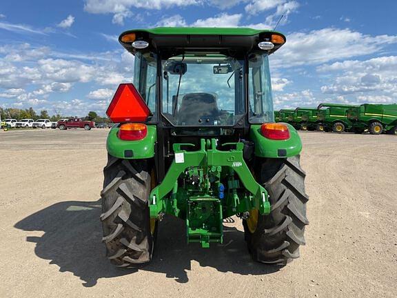 Image of John Deere 5075E equipment image 3