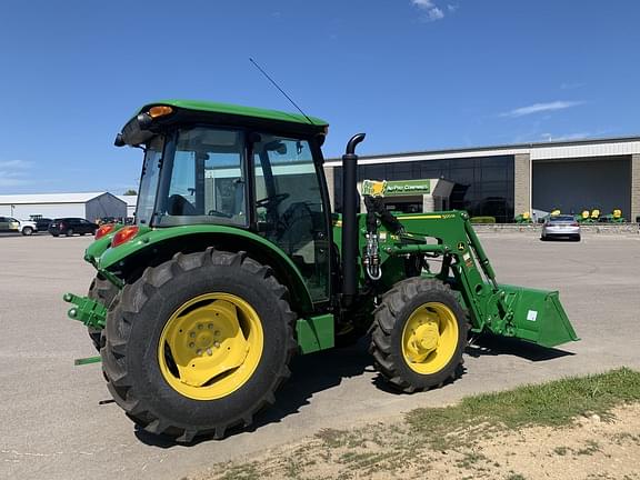 Image of John Deere 5075E equipment image 3