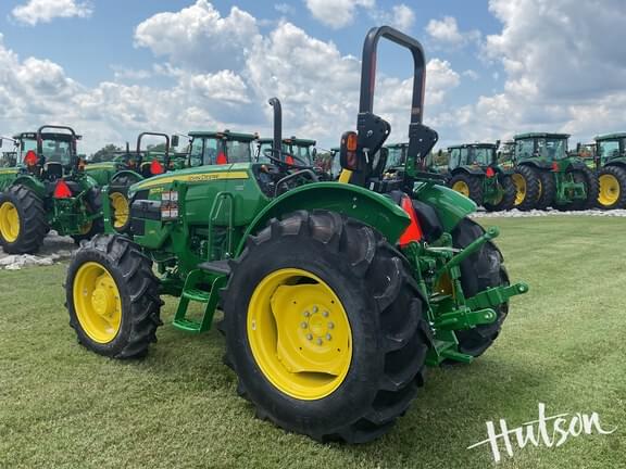 Image of John Deere 5075E equipment image 3