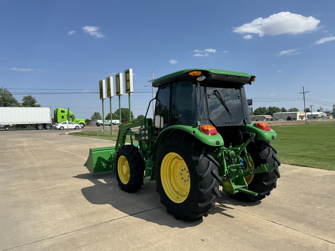 Image of John Deere 5075E Image 1