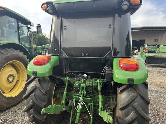 Image of John Deere 5075E equipment image 4