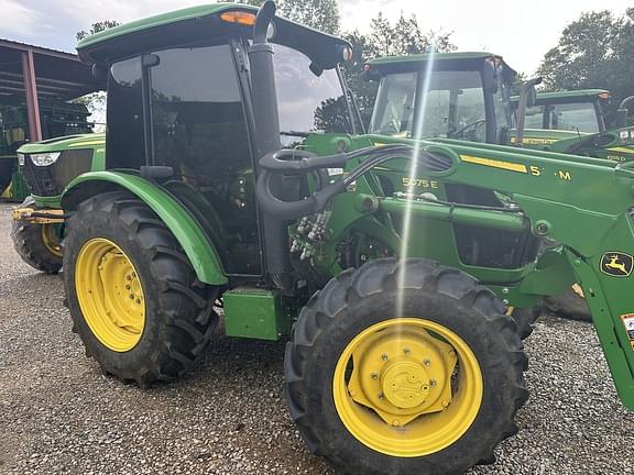 Image of John Deere 5075E equipment image 4