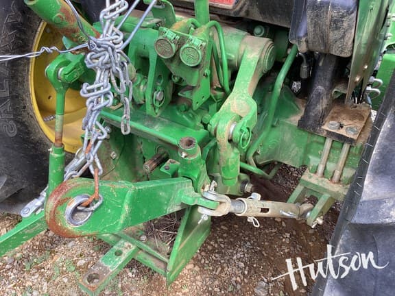 Image of John Deere 5075E equipment image 4