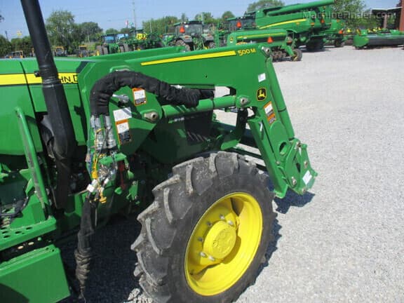 Image of John Deere 5075E equipment image 4