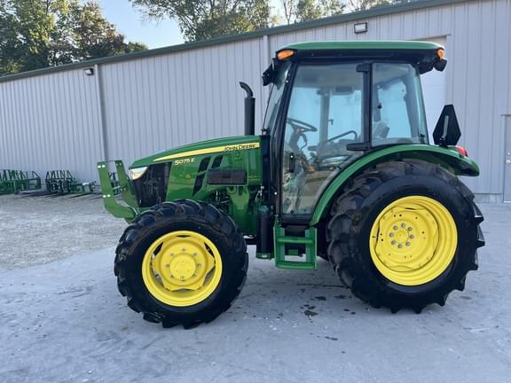 Image of John Deere 5075E equipment image 1