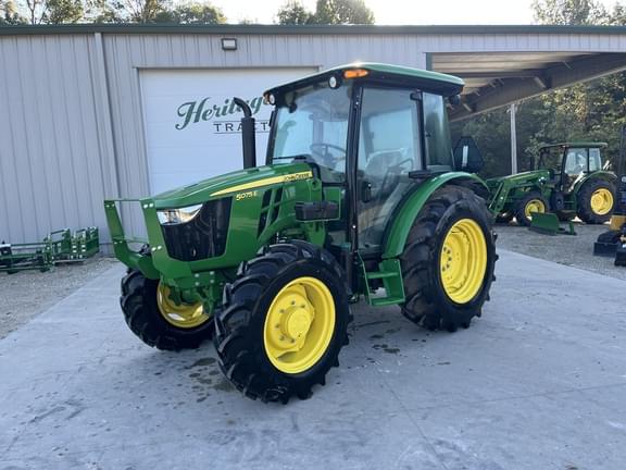 Image of John Deere 5075E equipment image 3