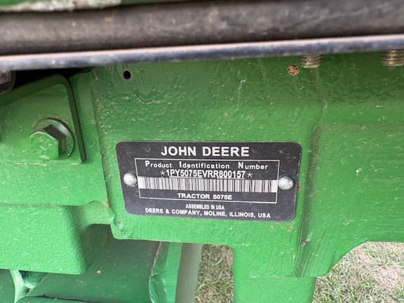 Image of John Deere 5075E equipment image 4