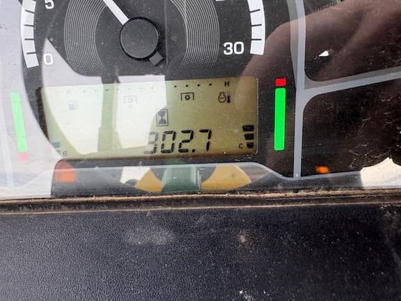 Image of John Deere 5075E equipment image 1