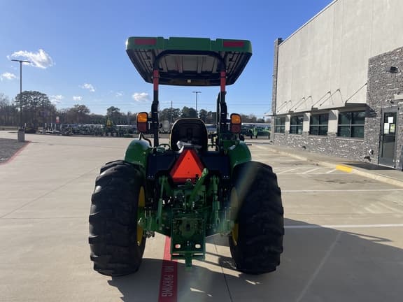Image of John Deere 5075E equipment image 4