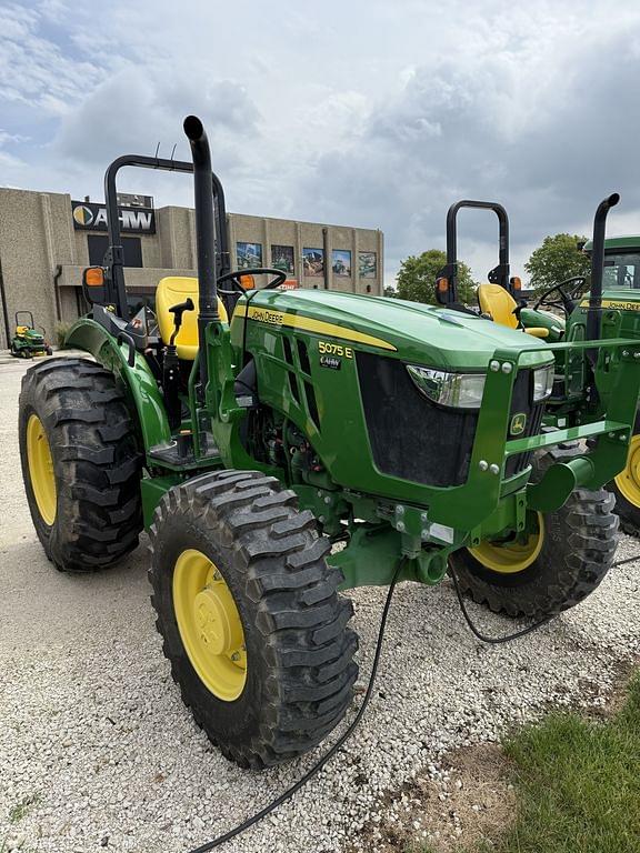 Image of John Deere 5075E equipment image 1