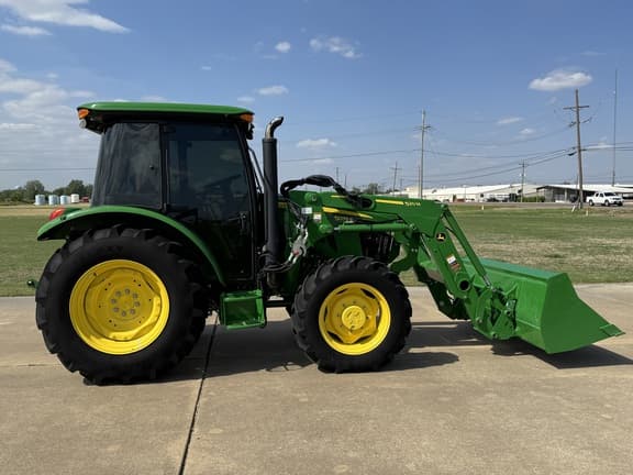 Image of John Deere 5075E equipment image 4