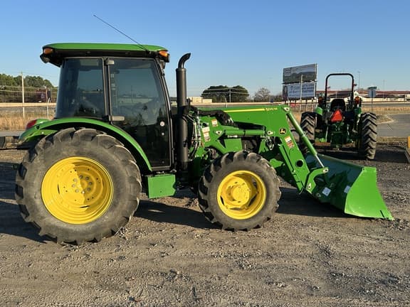 Image of John Deere 5075E equipment image 4