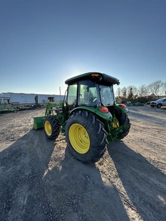 Image of John Deere 5075E equipment image 3