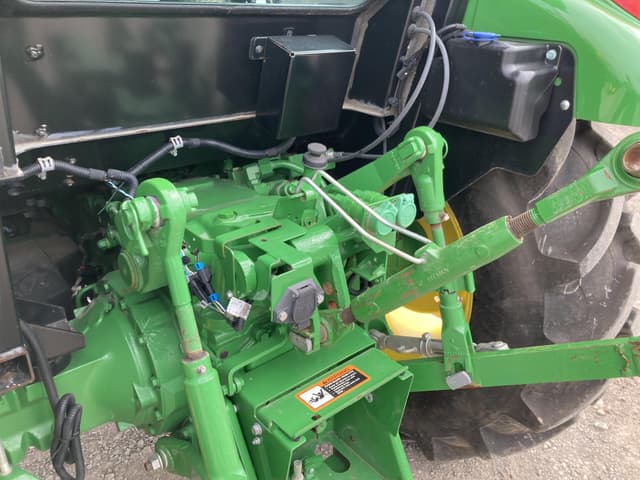Image of John Deere 5075E equipment image 4
