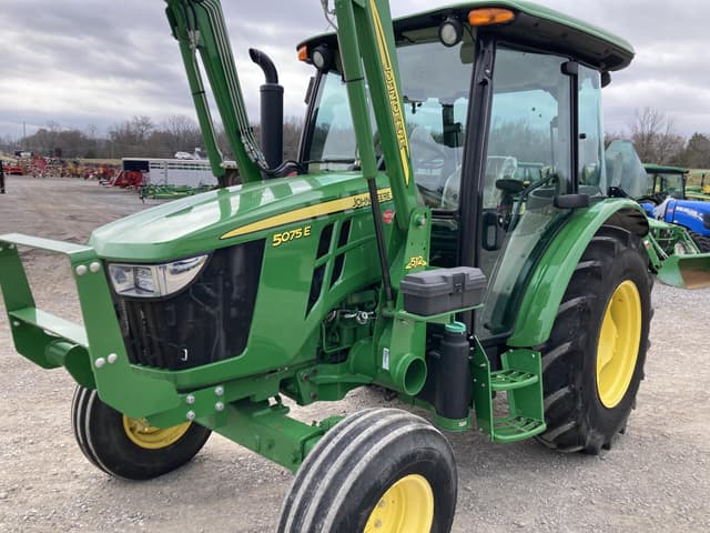 Image of John Deere 5075E equipment image 1