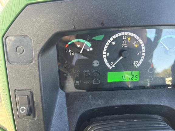 Image of John Deere 5075E equipment image 4