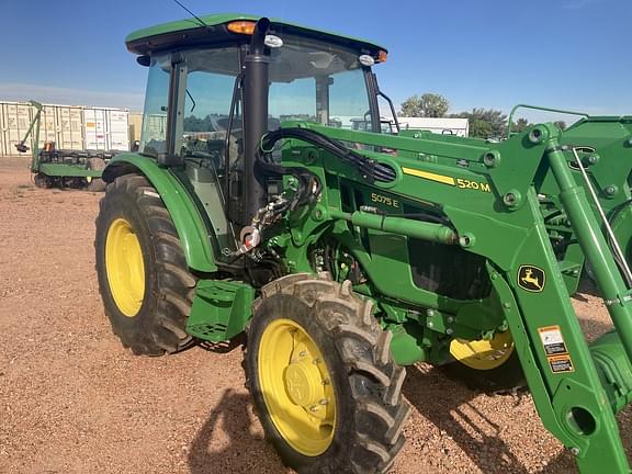 Image of John Deere 5075E equipment image 2