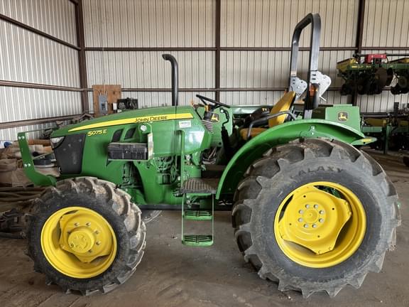Image of John Deere 5075E Primary image