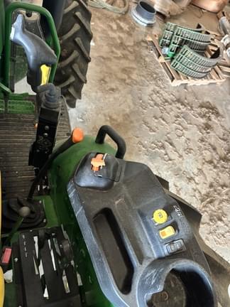 Image of John Deere 5075E equipment image 2