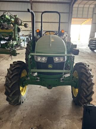 Image of John Deere 5075E equipment image 3
