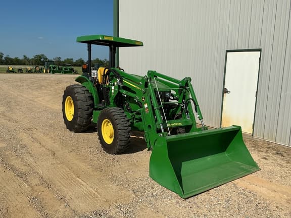 Image of John Deere 5075E equipment image 4