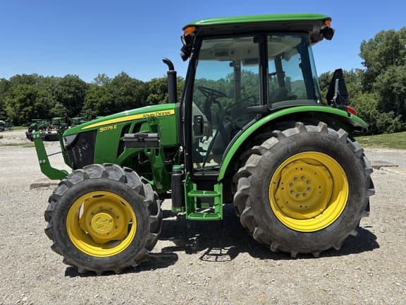 Image of John Deere 5075E equipment image 1