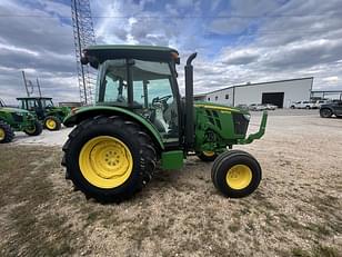 Main image John Deere 5075E 0