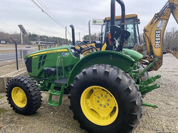 Image of John Deere 5075E Image 1