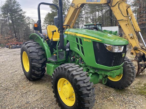 Image of John Deere 5075E equipment image 1