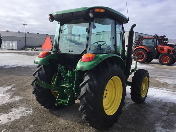 Image of John Deere 5075E equipment image 4