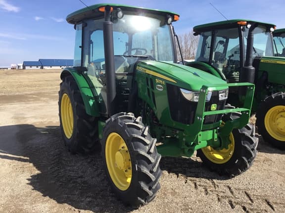 Image of John Deere 5075E equipment image 1
