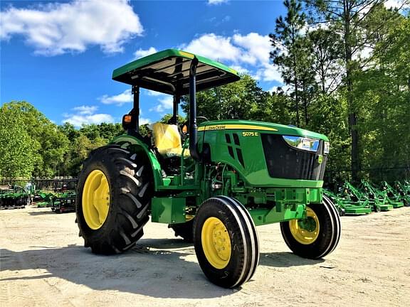 Image of John Deere 5075E equipment image 2