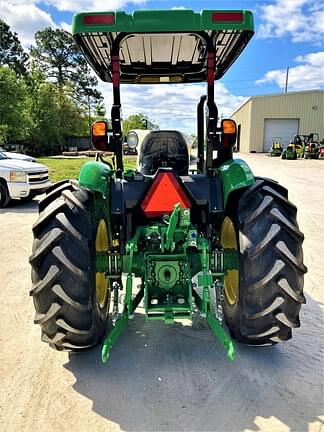 Image of John Deere 5075E equipment image 4