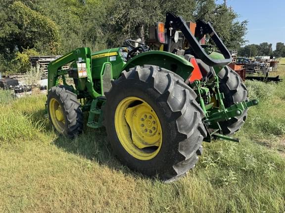 Image of John Deere 5075E equipment image 3