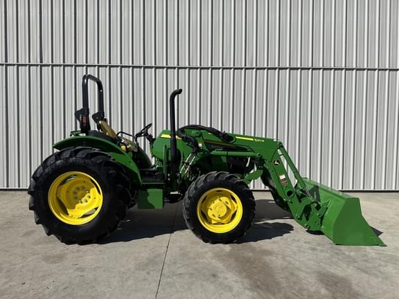 Image of John Deere 5075E equipment image 4