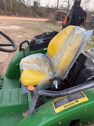 Image of John Deere 5075E equipment image 1