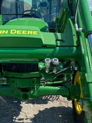 Image of John Deere 5075E equipment image 2