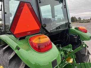 Main image John Deere 5075E 10