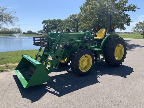 Image of John Deere 5075E equipment image 4