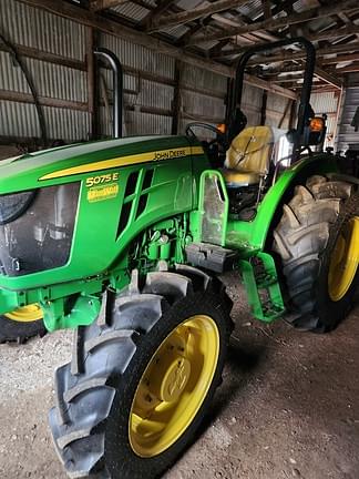 Image of John Deere 5075E Primary image