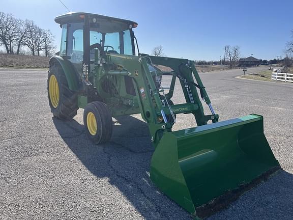 Image of John Deere 5075E equipment image 4