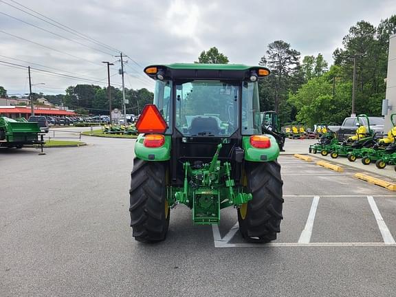 Image of John Deere 5075E equipment image 4