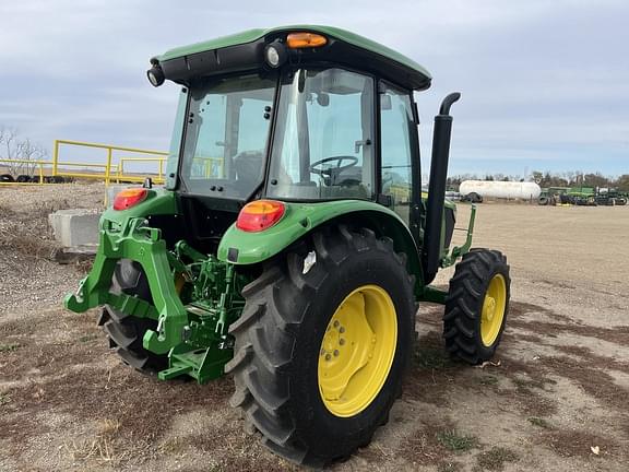 Image of John Deere 5075E equipment image 3