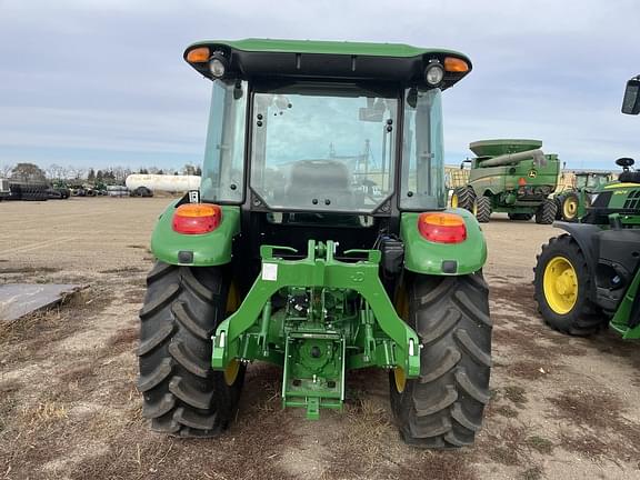 Image of John Deere 5075E equipment image 4