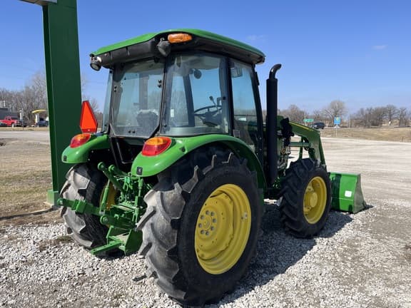 Image of John Deere 5075E equipment image 4