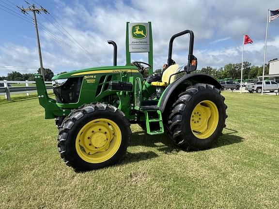 Image of John Deere 5075E Primary image