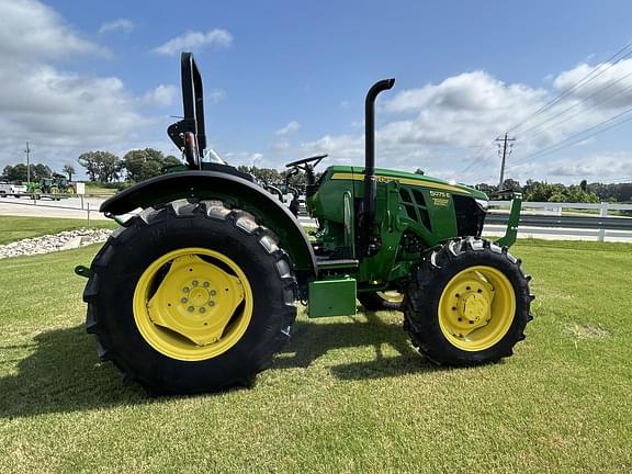 Image of John Deere 5075E equipment image 4