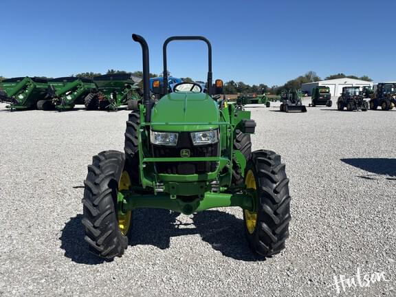Image of John Deere 5075E equipment image 3