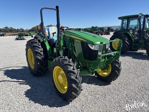 Image of John Deere 5075E equipment image 4